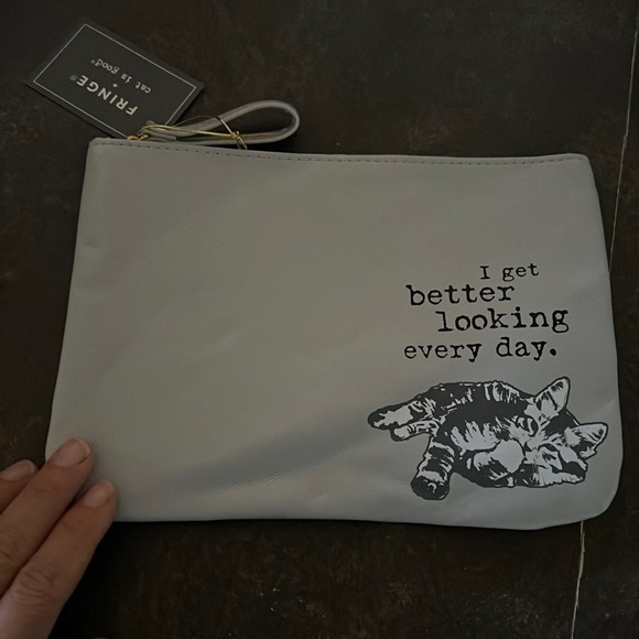 3 for $13 2 Makeup/accessories bags - Picture 2 of 3